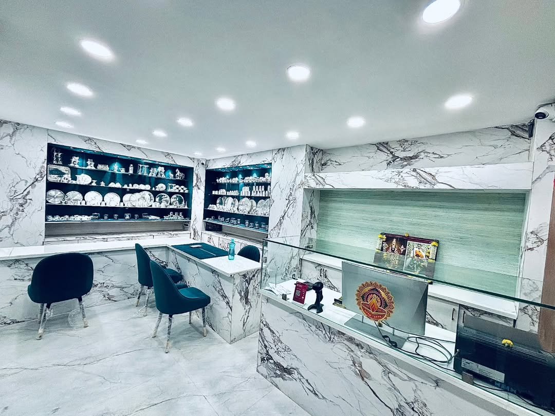 Pari Gold Showroom